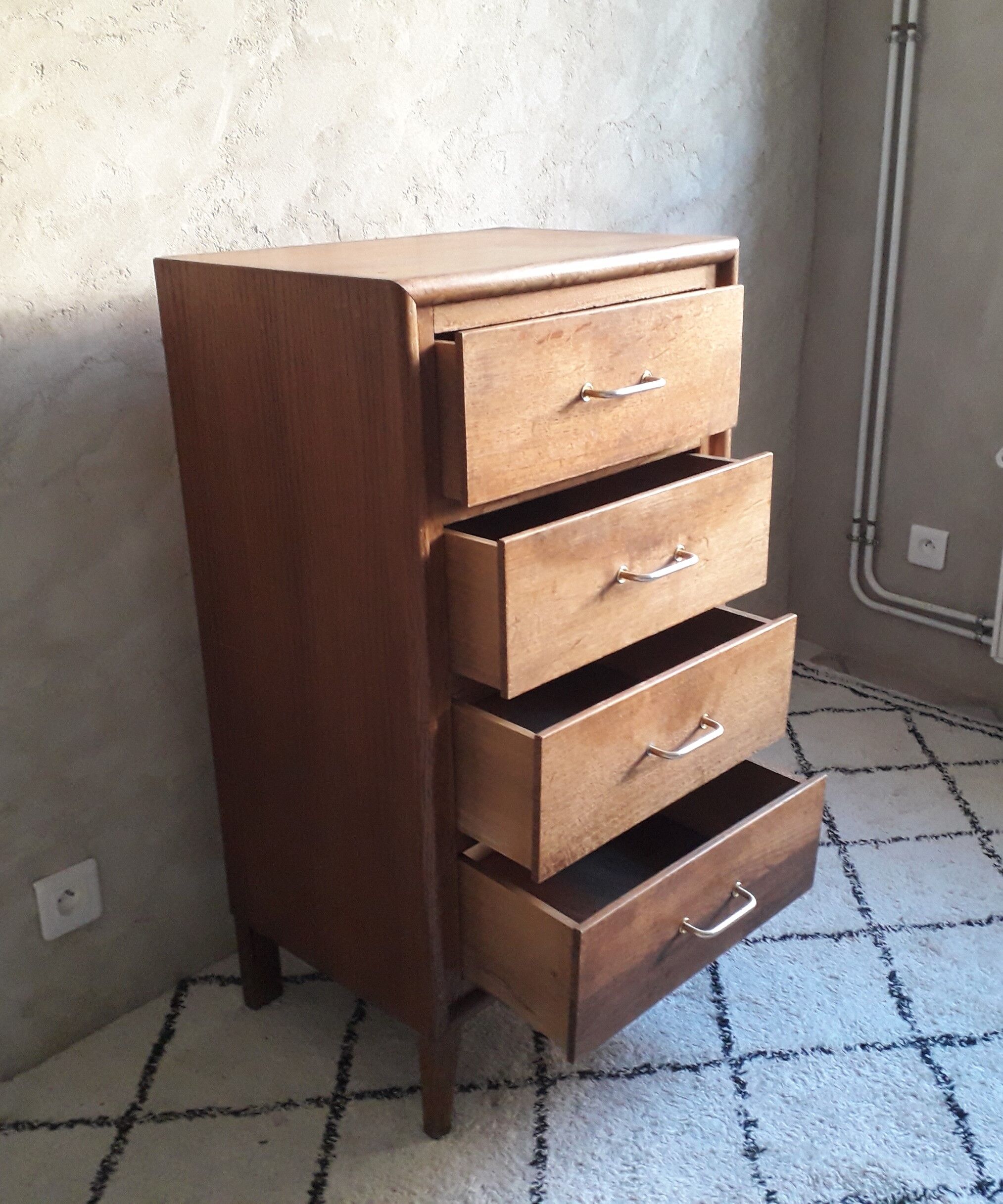 Vintage dresser