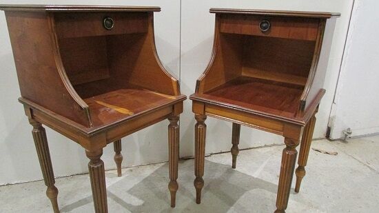 Pair of nightstands of english style