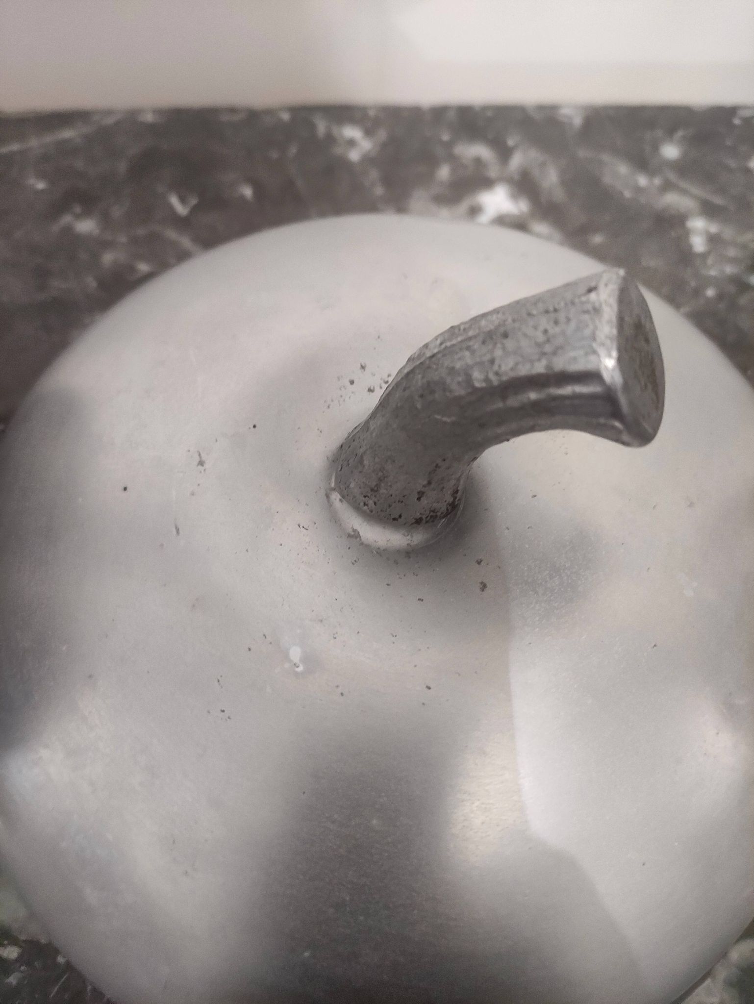 Ice bucket
