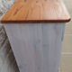 Grande Commode dessus bois 4  tiroirs cérusés blanc gris avec boutons métal