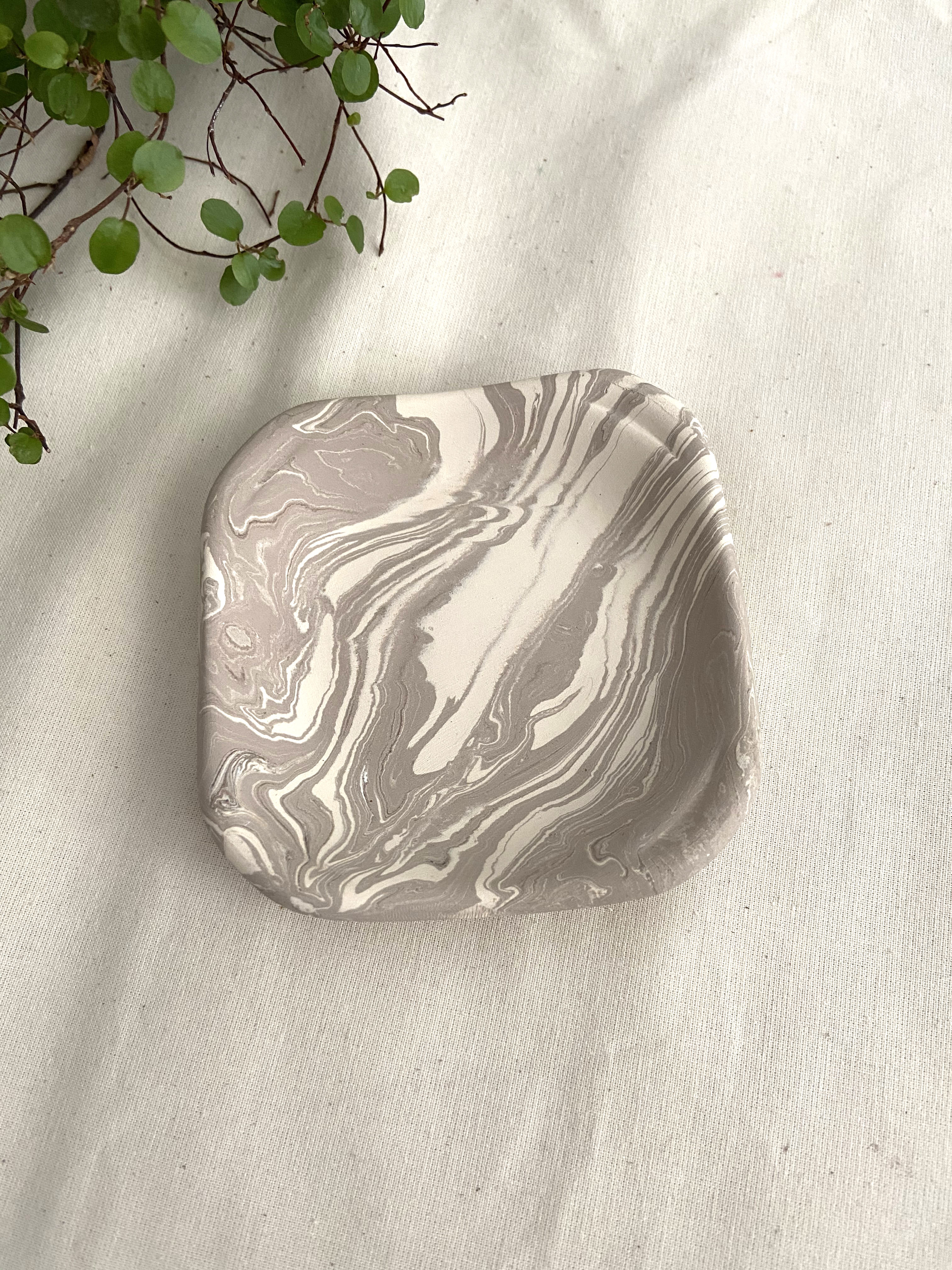 Mixed earth cup Pichon