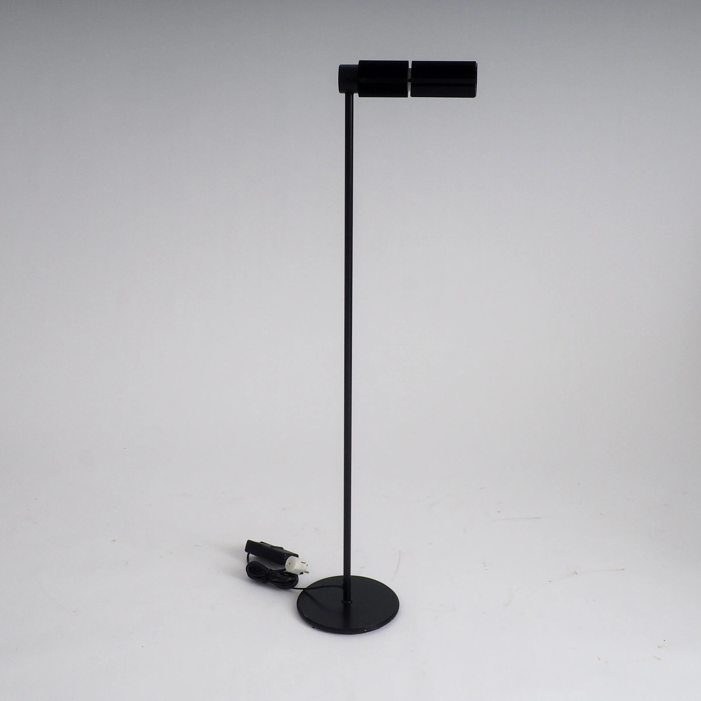 Lampe sur pied Haloprofil 878HR par Viktor Frauenknecht pour Swiss Lamps en noir