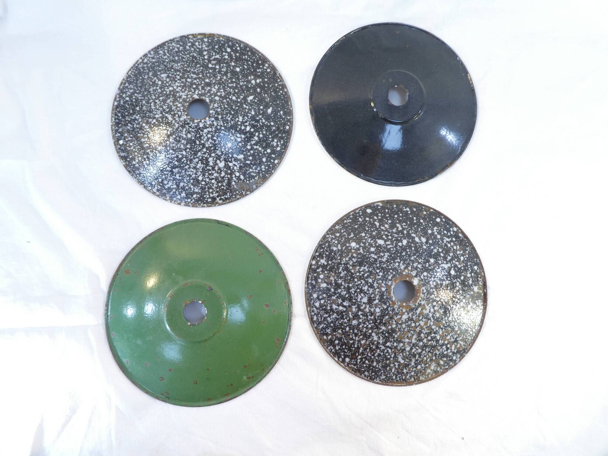 Set of 4 old lampshades in industrial enamelled sheet loft