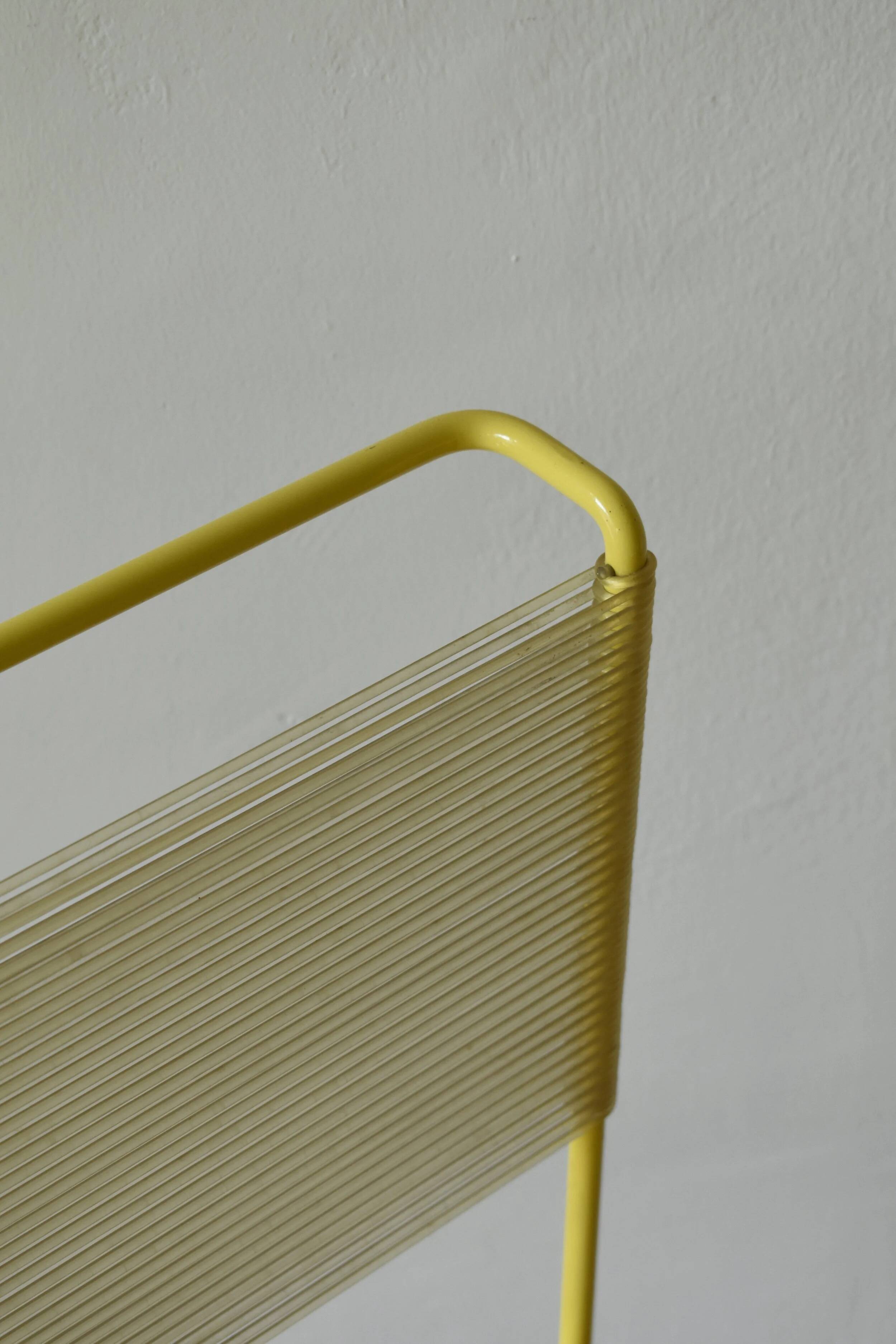 Spaghetti table and chairs by Giandomenico Belotti