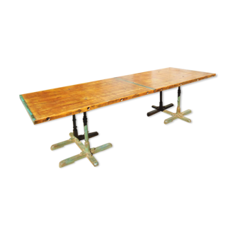Industrial table