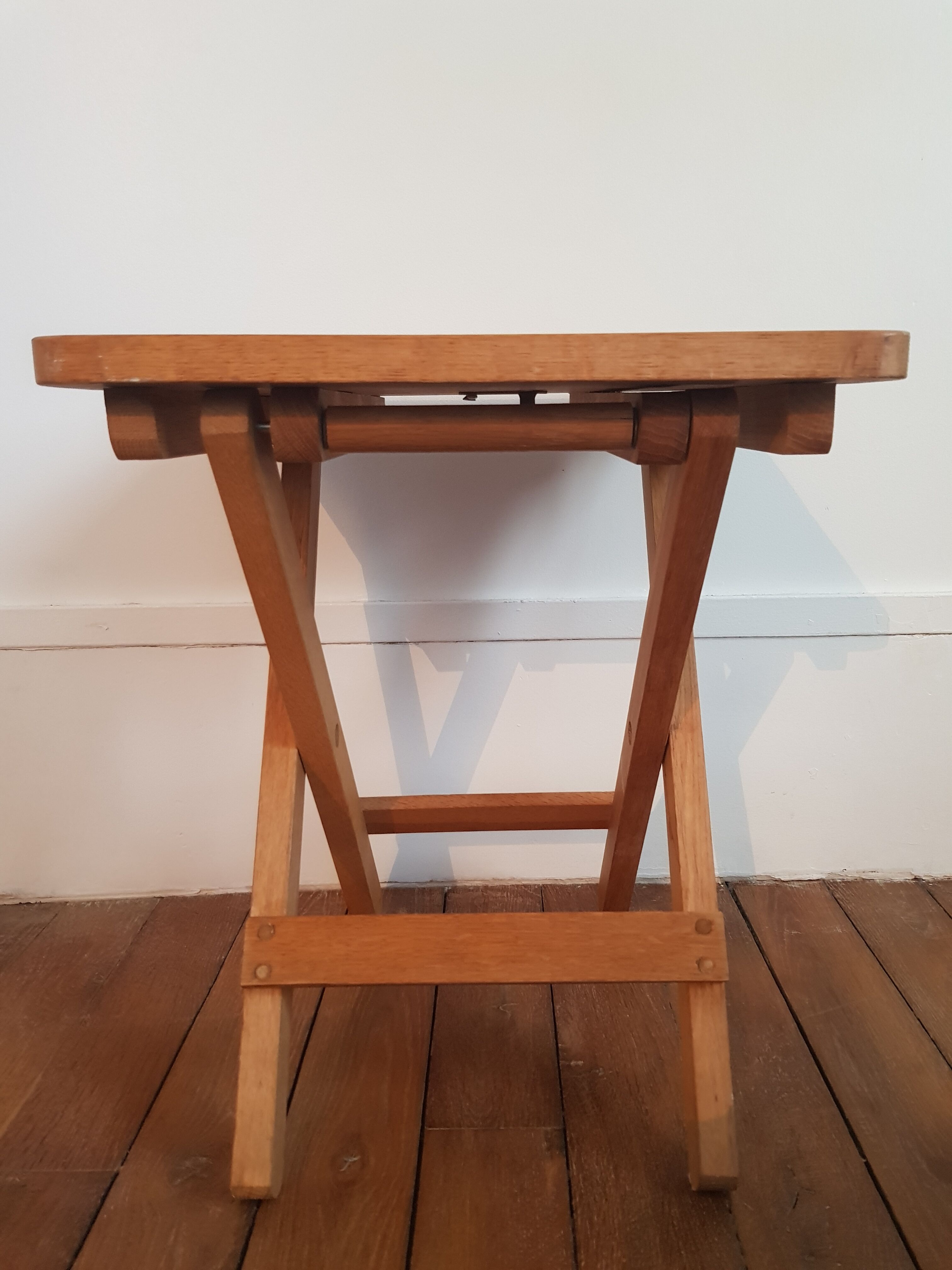 Folding stool made of solid wood