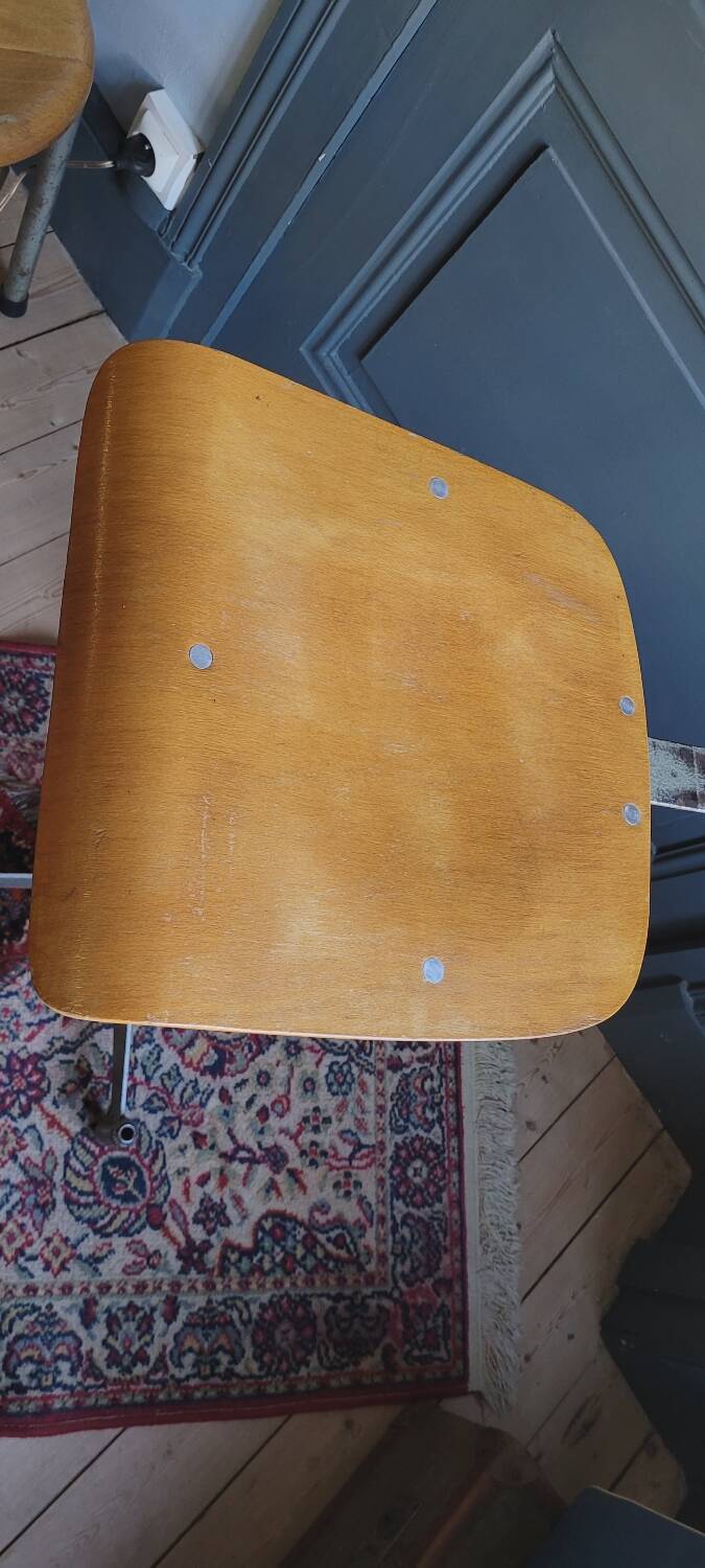 Architect's chair