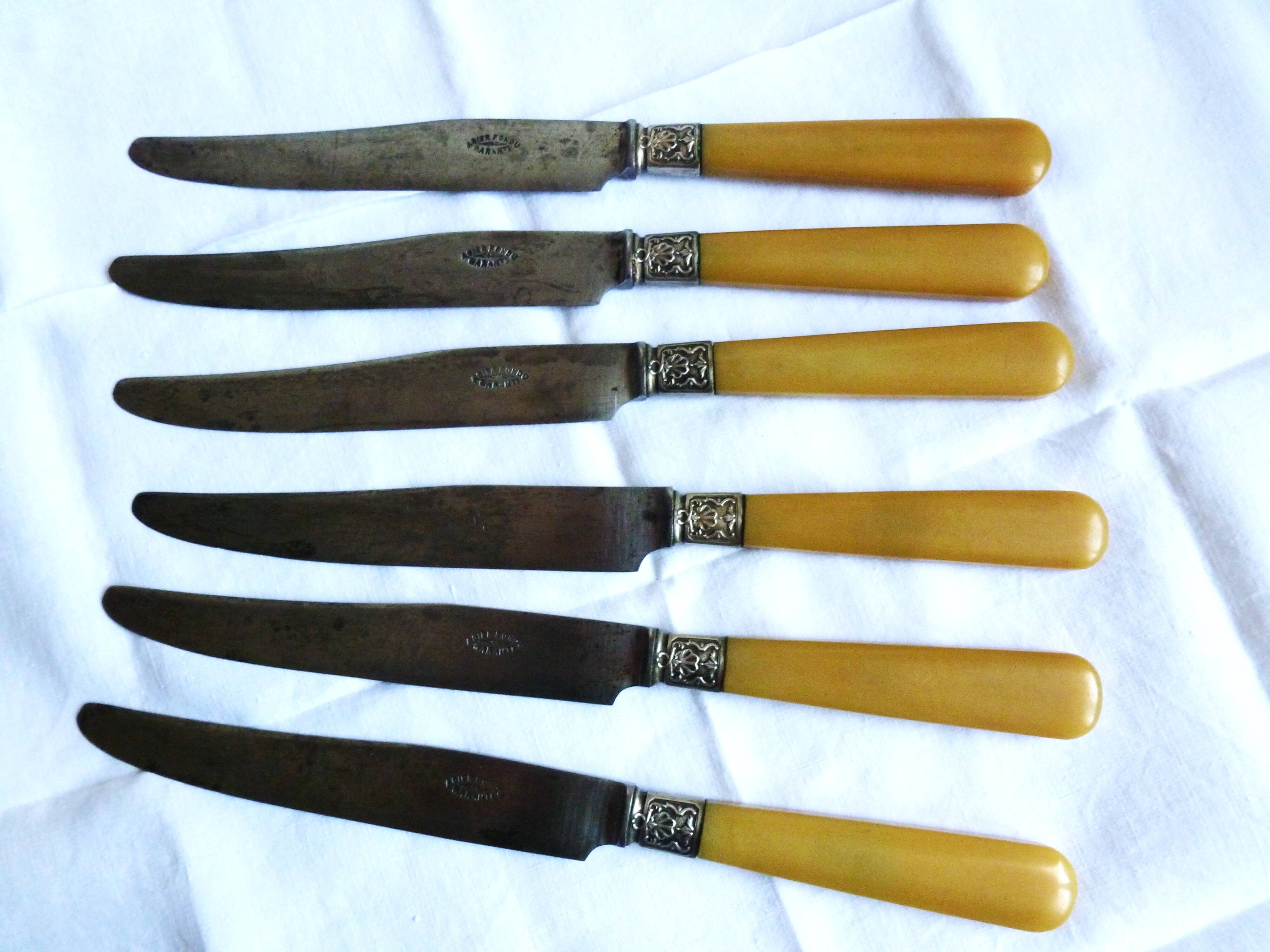 Art Deco cutlery, spoons, forks and table knives.