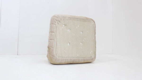 Fauteuil d'angle vintage Togo Ligne Roset en velours beige par Michel Ducaroy