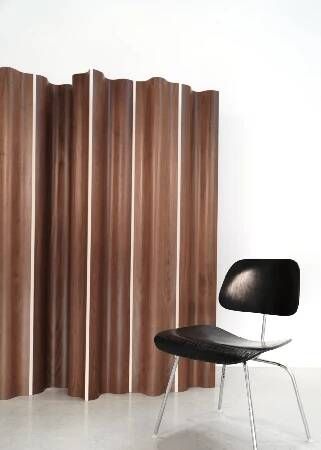 Charles et Ray Eames, paravent en noyer pour Vitra