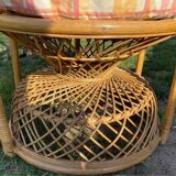 Vintage peacock chair in sculptural blonde rattan, fan back from the 1970s.