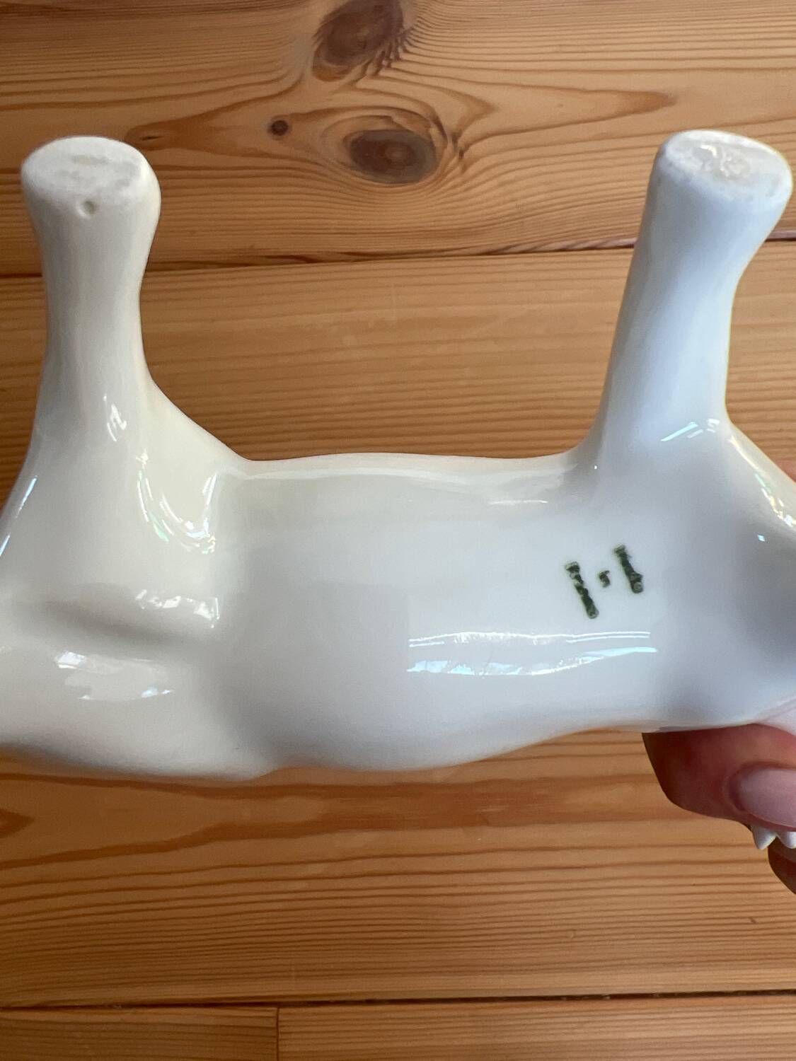 Milk jug French white porcelain cow-shaped creamer vi