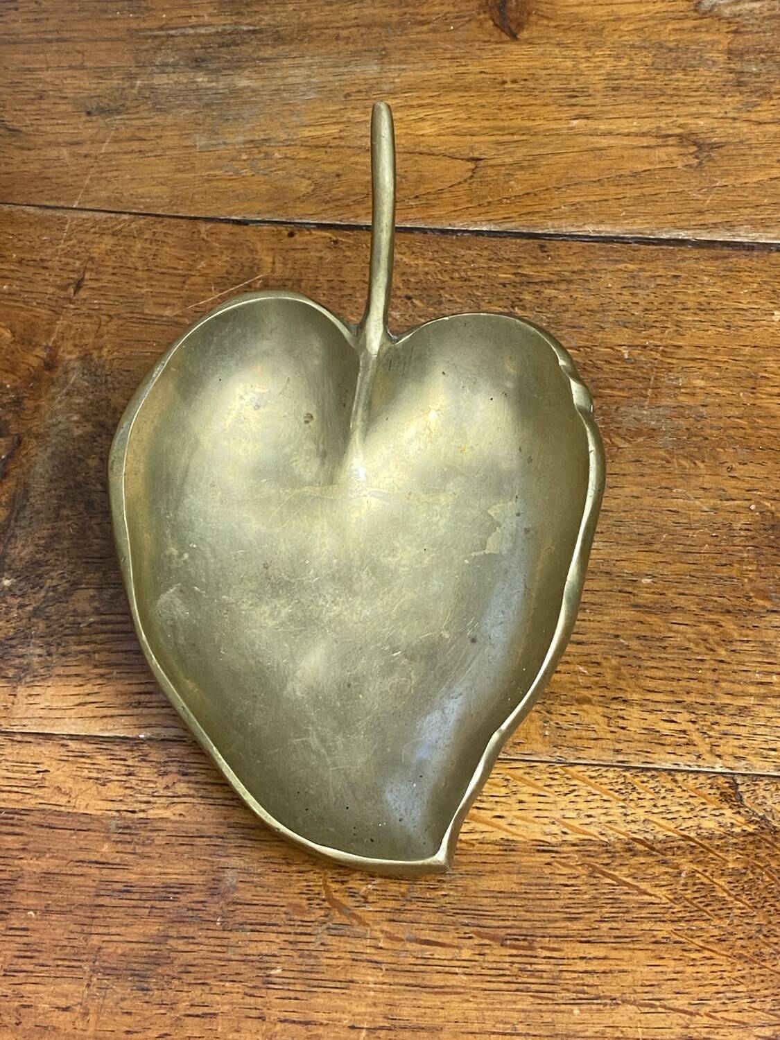 Fruit-shaped trinket dish in bronze