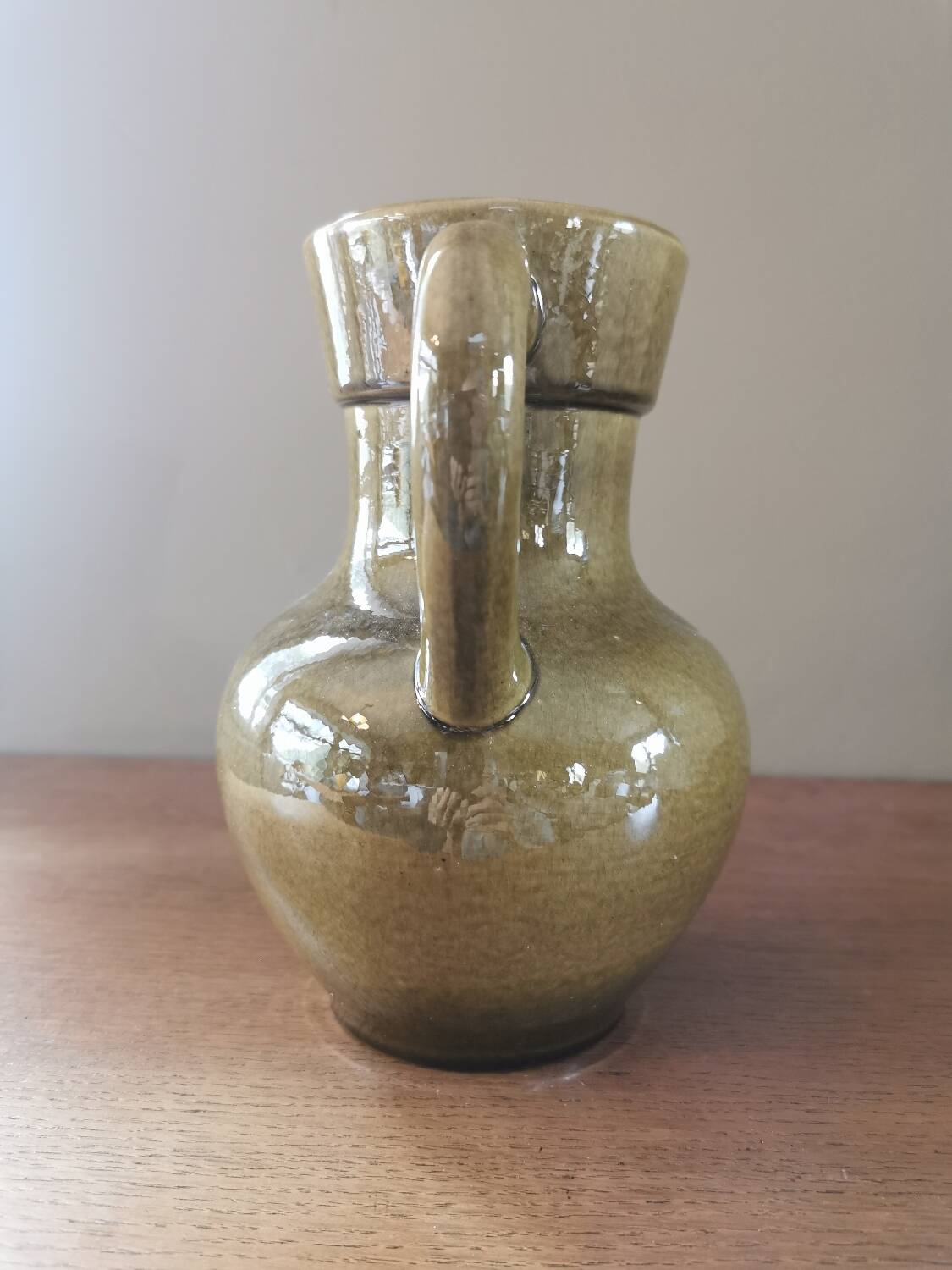 Vintage ceramic pitcher and 6 cups