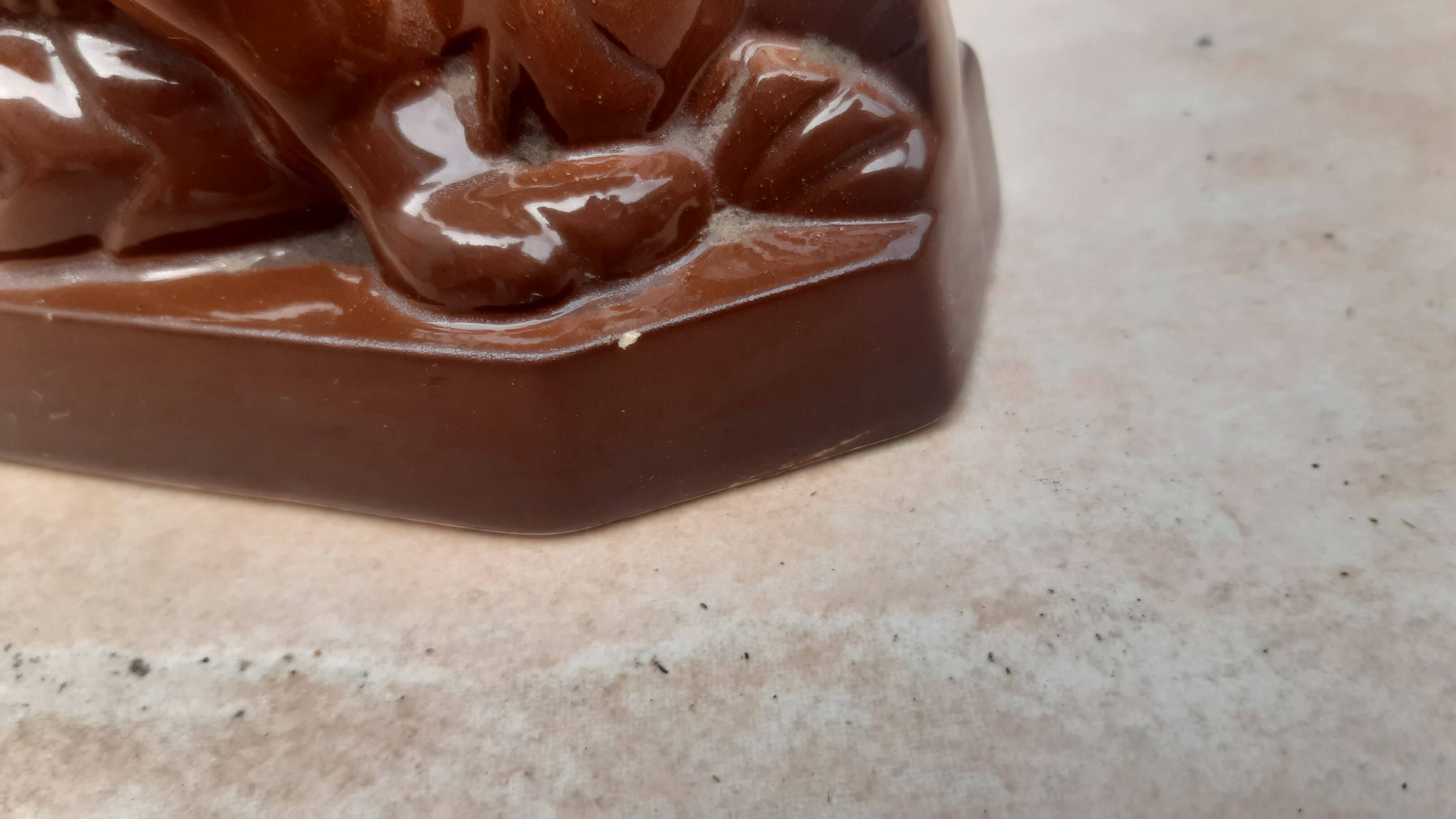 Lion stylized art deco earthenware of Saint Clement