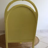 Lit de bébé vintage jaune