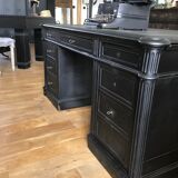 Former double-sided notary office 19 and me