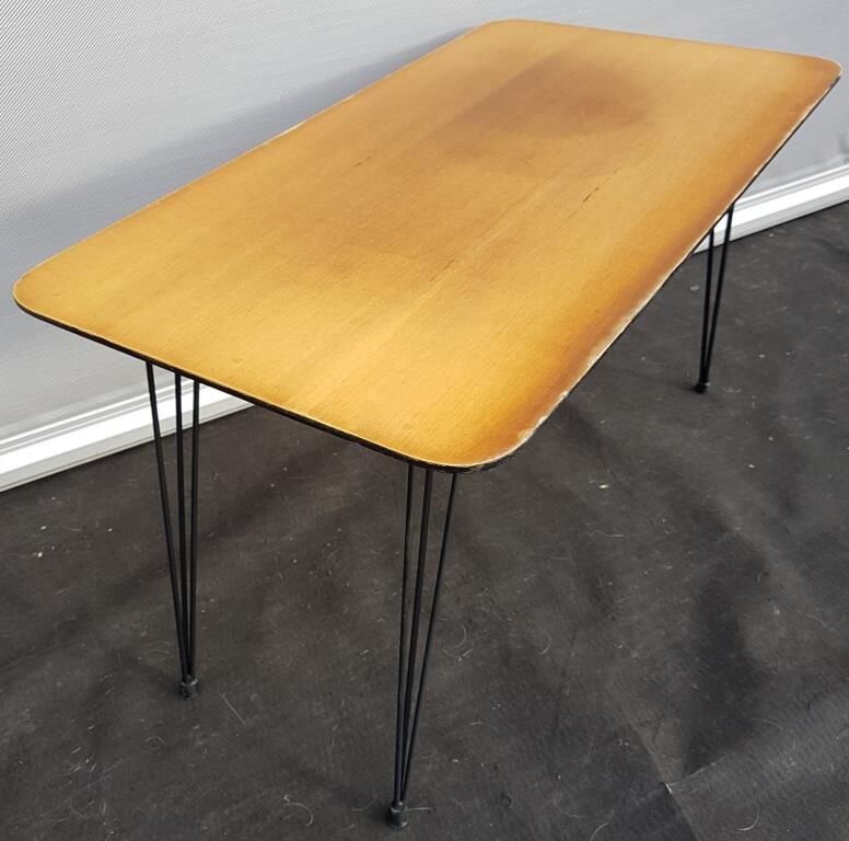 1960-foot Eiffel coffee table