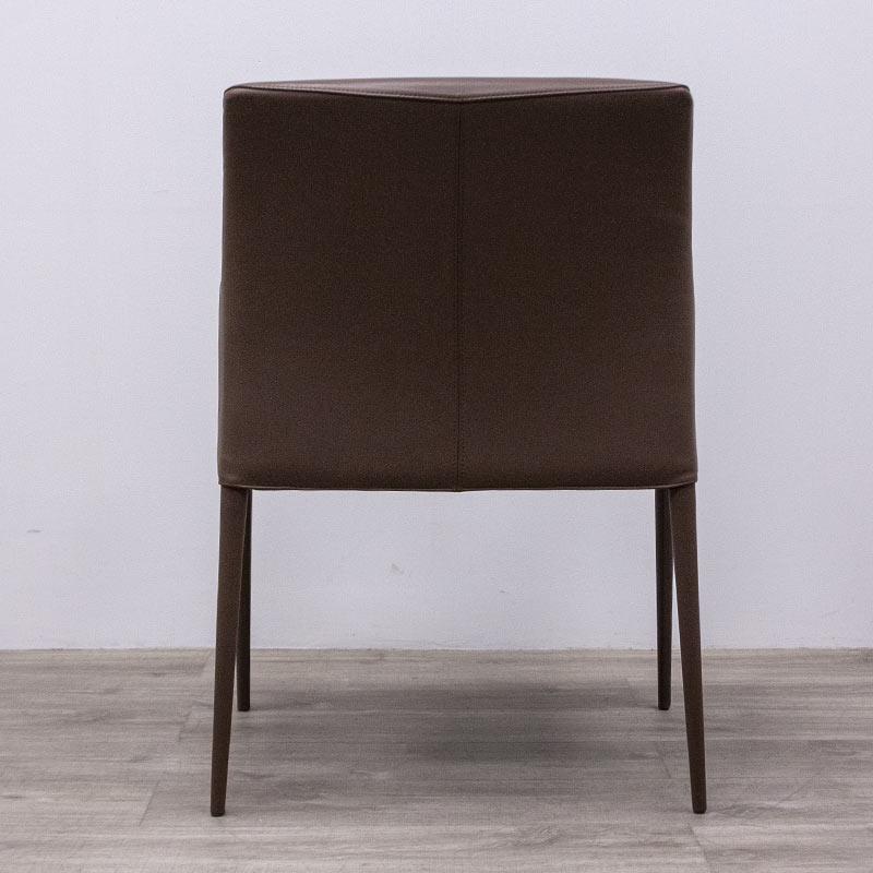 Chair 4 legs in brown leather