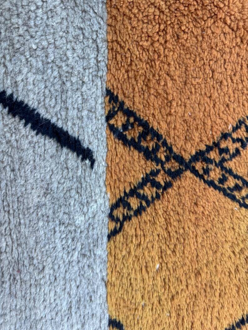 Traditional handmade rug 250cm x 150cm