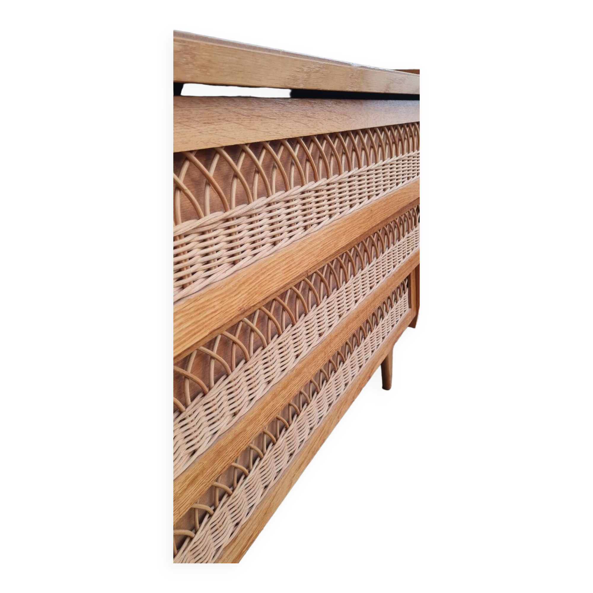 Vintage chest of drawers with compass and rattan foot