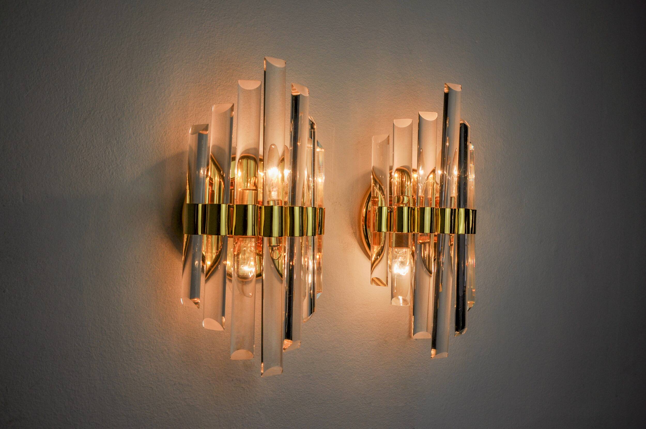 Pair of Venini Murano glass wall lights Italy 1970