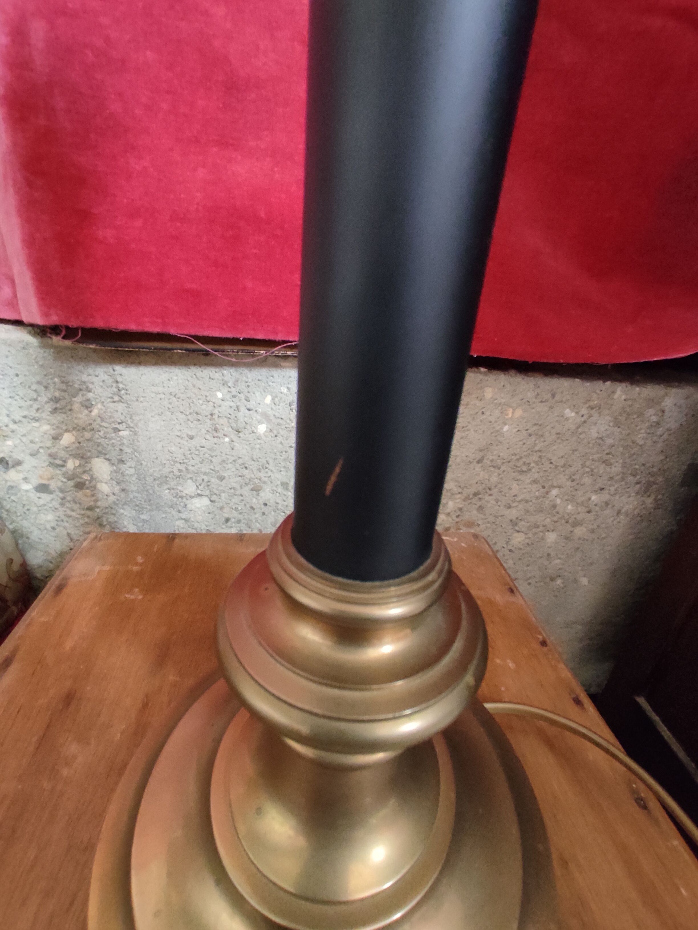 Living room lamp in gilded and black bronze