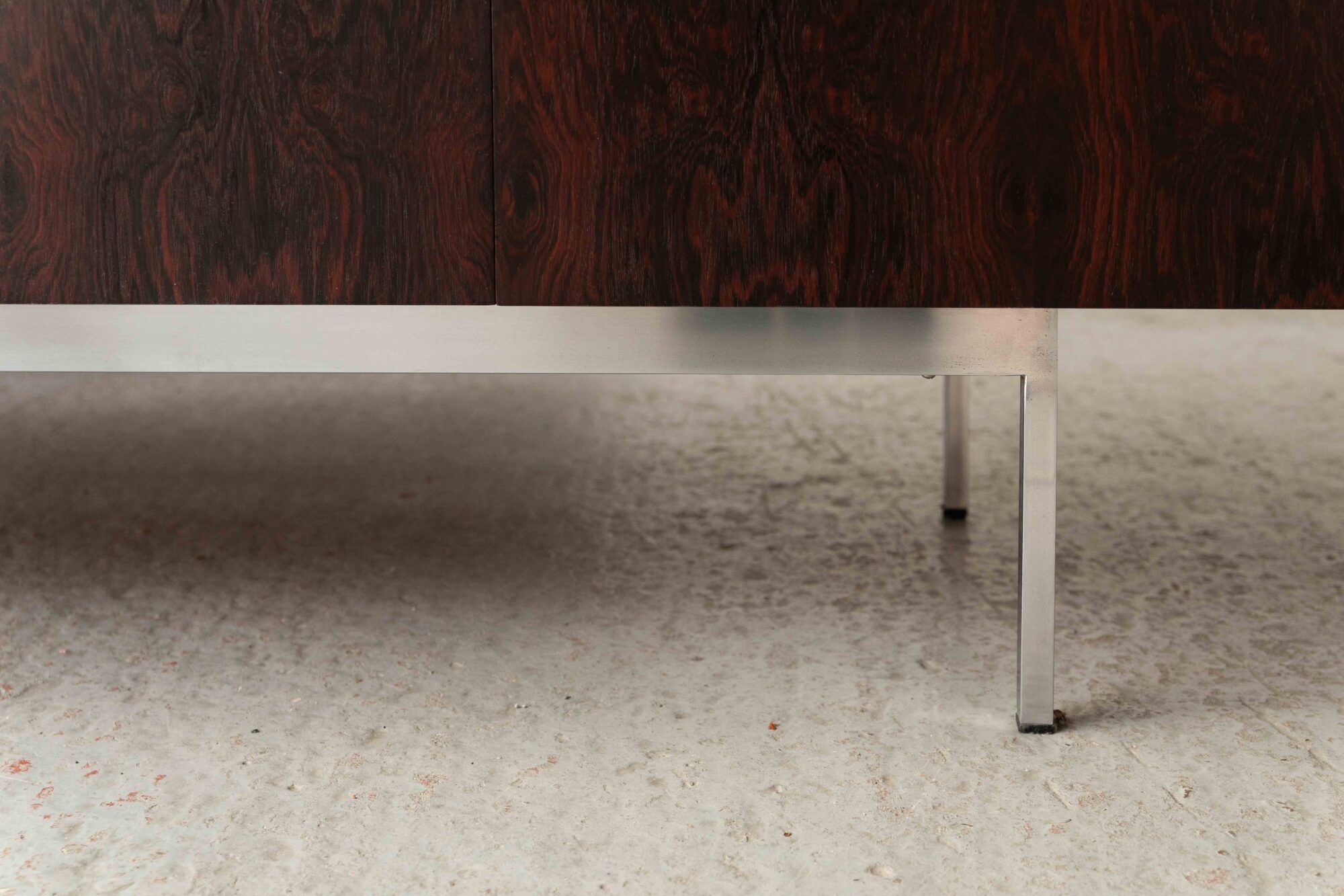 Buffet « B40 » de Dieter Waeckerlin