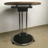 Mange debout, table haute industrielle