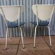 Ensemble de 2 chaises à manger rétro de skai en bleu et blanc