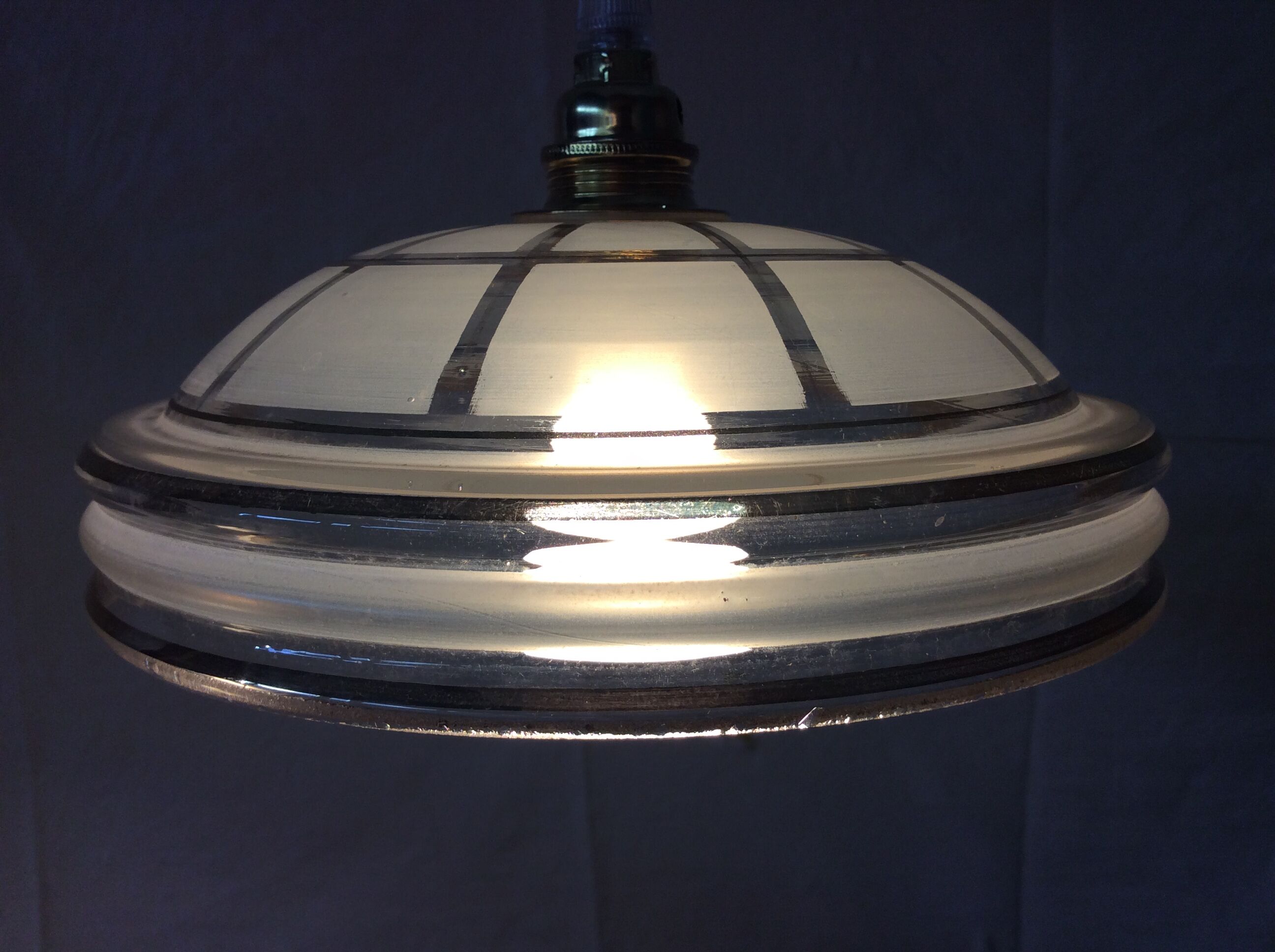 Vintage opaline suspension duo