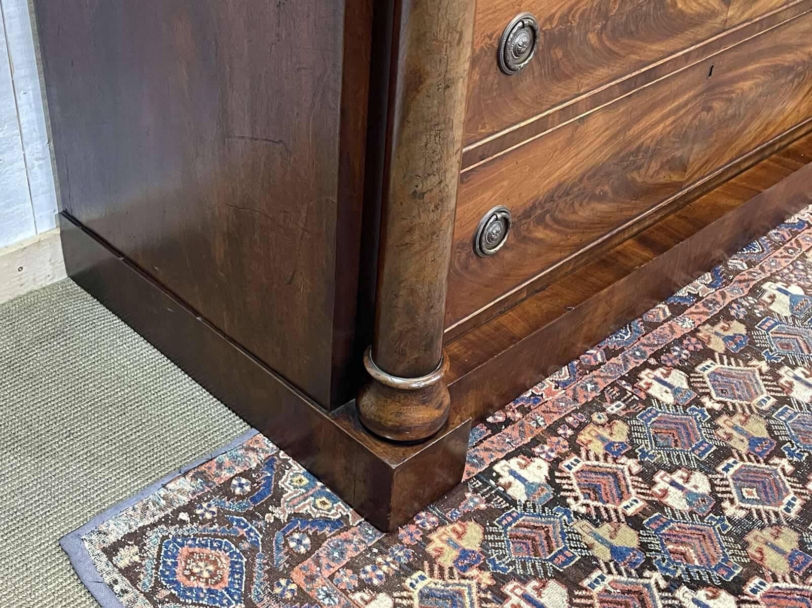 19th century Victorian mahogany chest of drawers