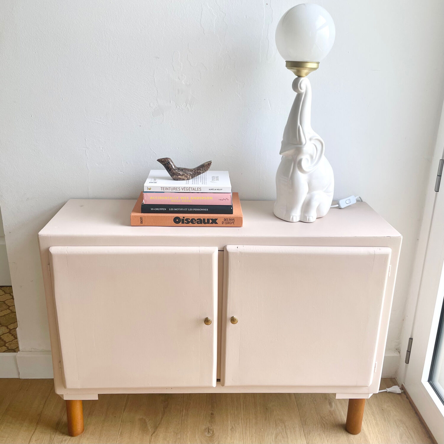 Mado type base cabinet