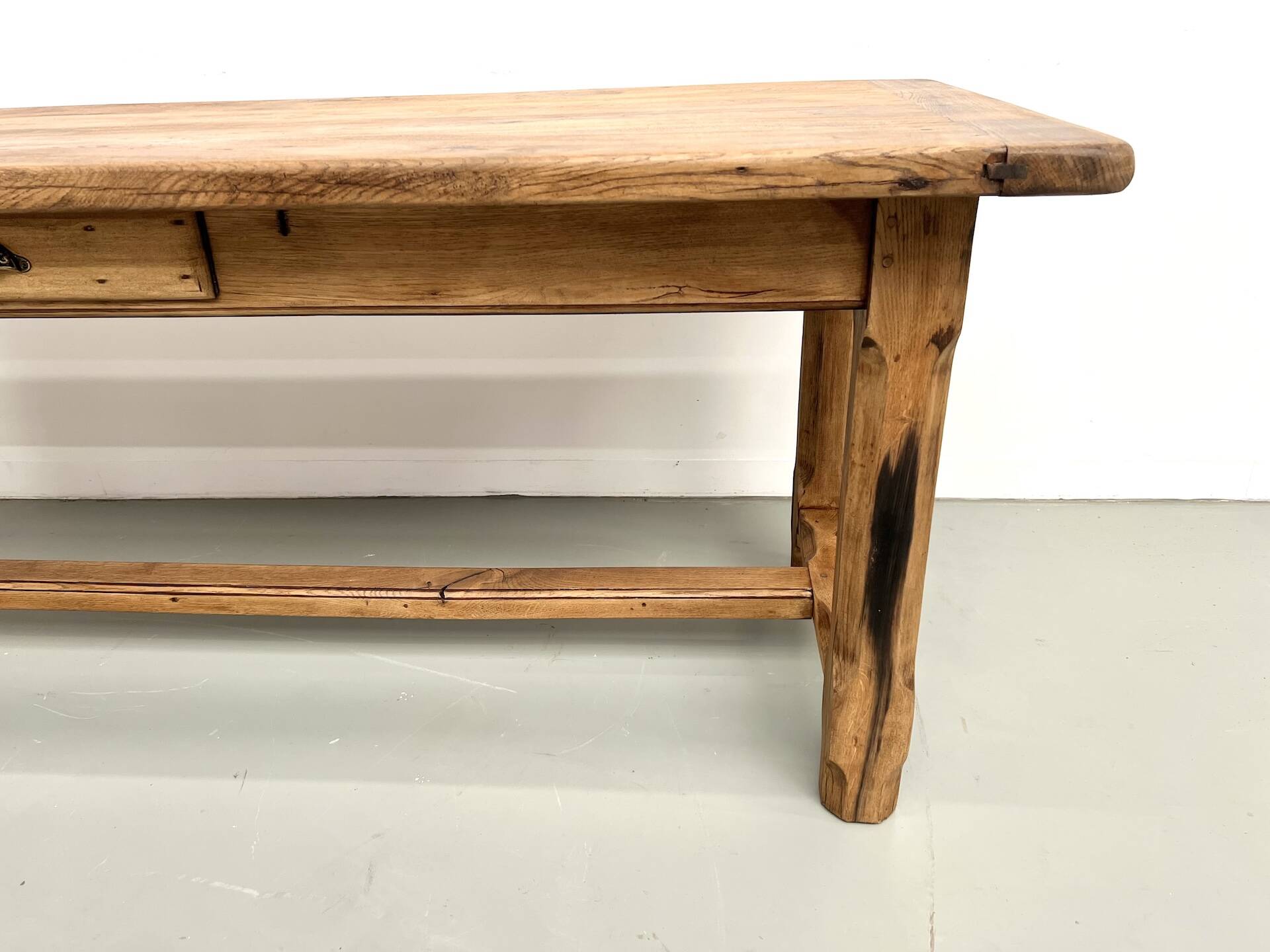 Table de ferme XIXe siècle en chêne et noyer