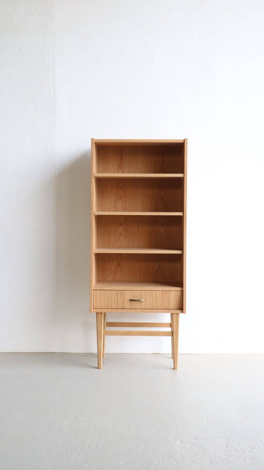 Bibliothèque avec tiroir