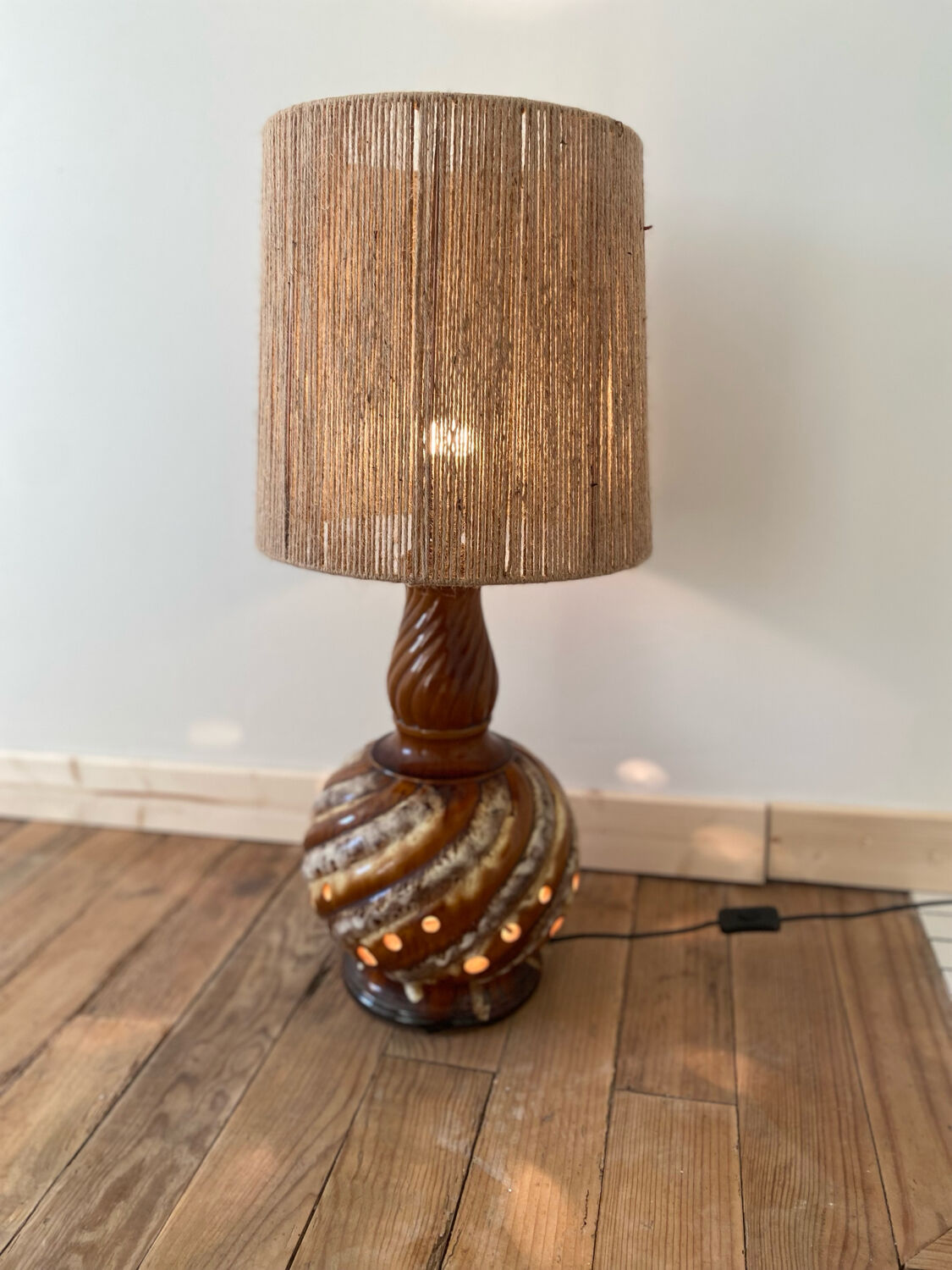 Large ceramic lamp