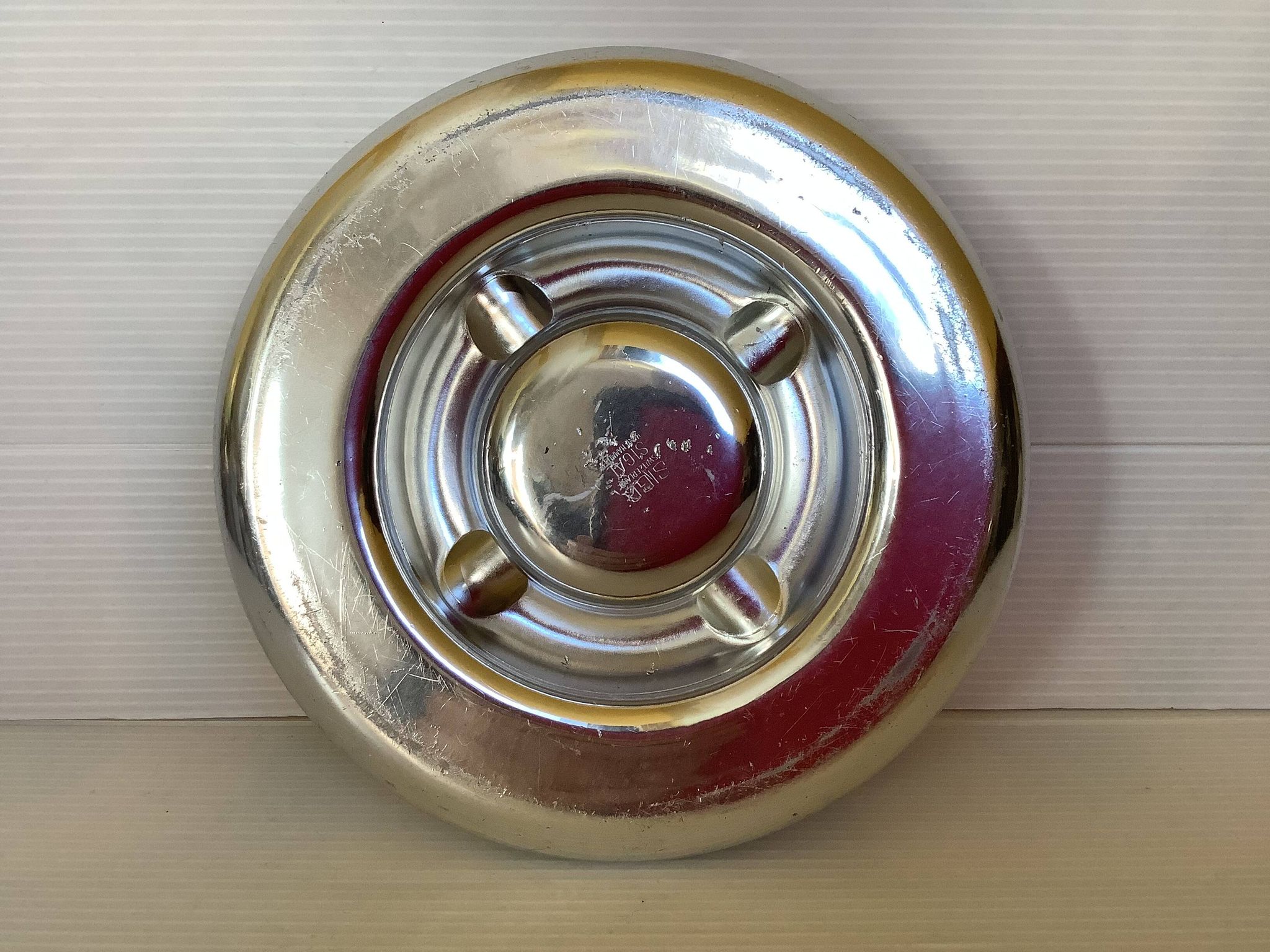 Sigo ashtray Switzerland