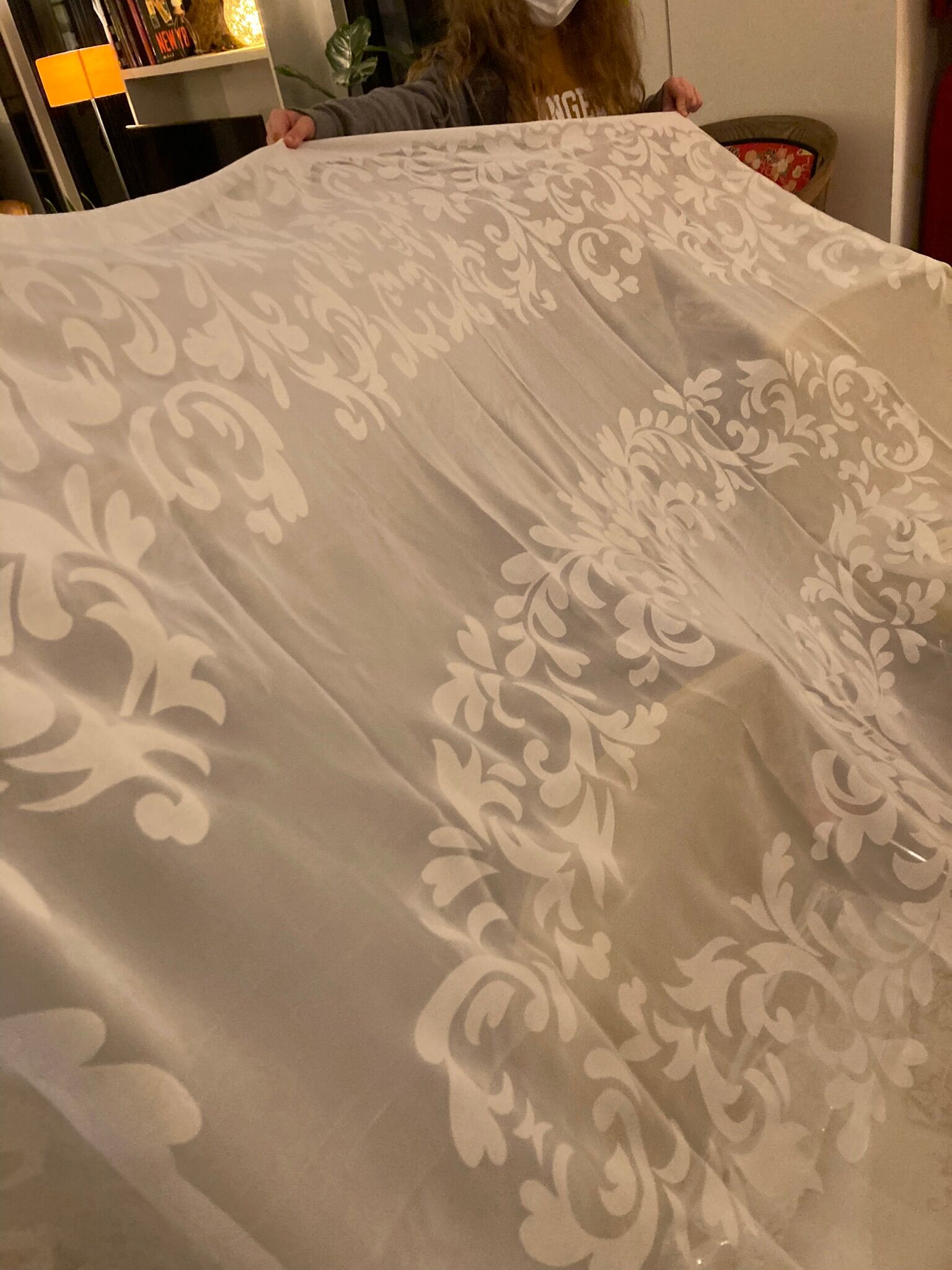 Set white tablecloth and 12 matching towels, hand embroidered