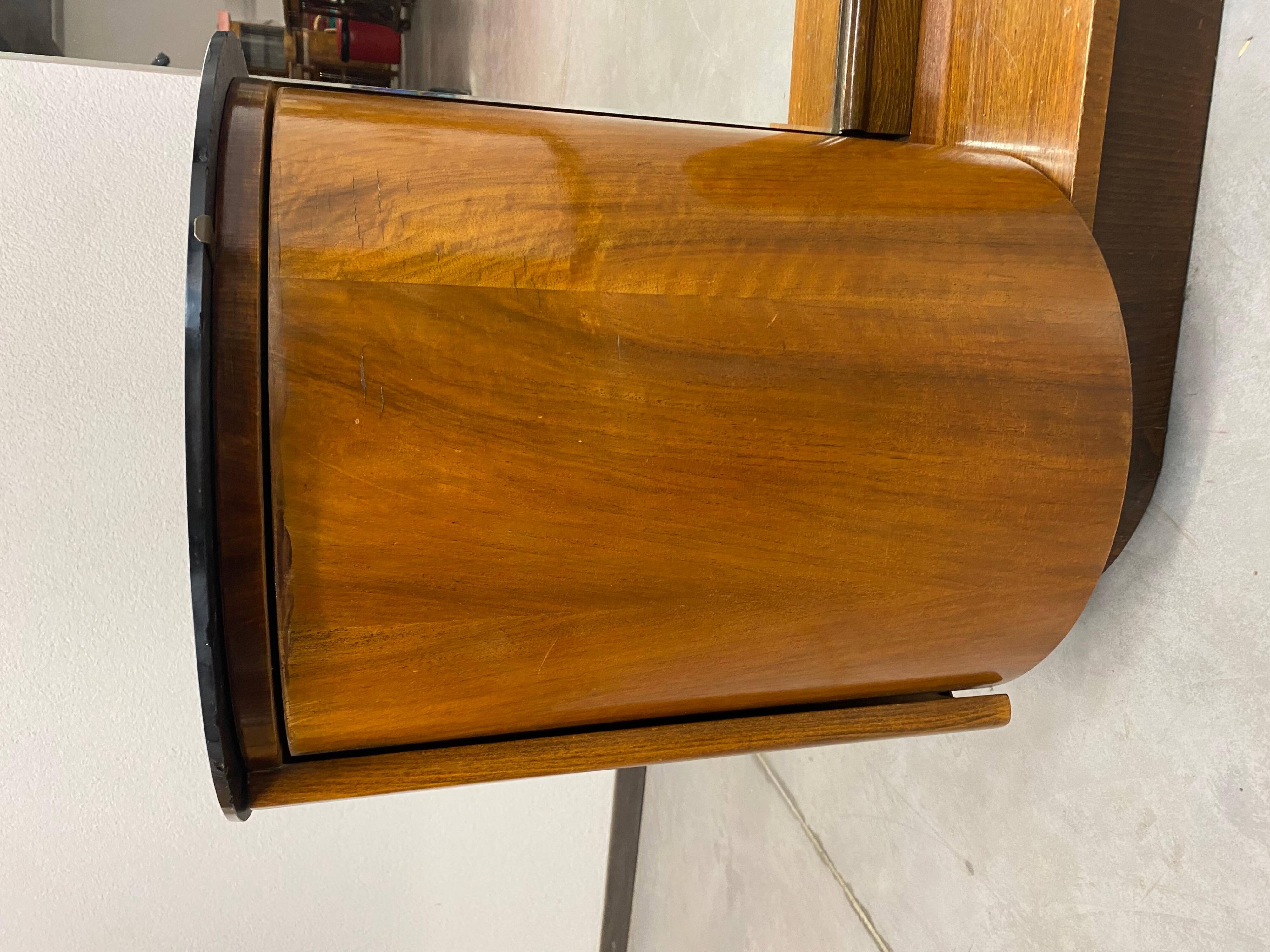 Coiffeuse avec miroir par Jindrich Halabala pour Up Zavody