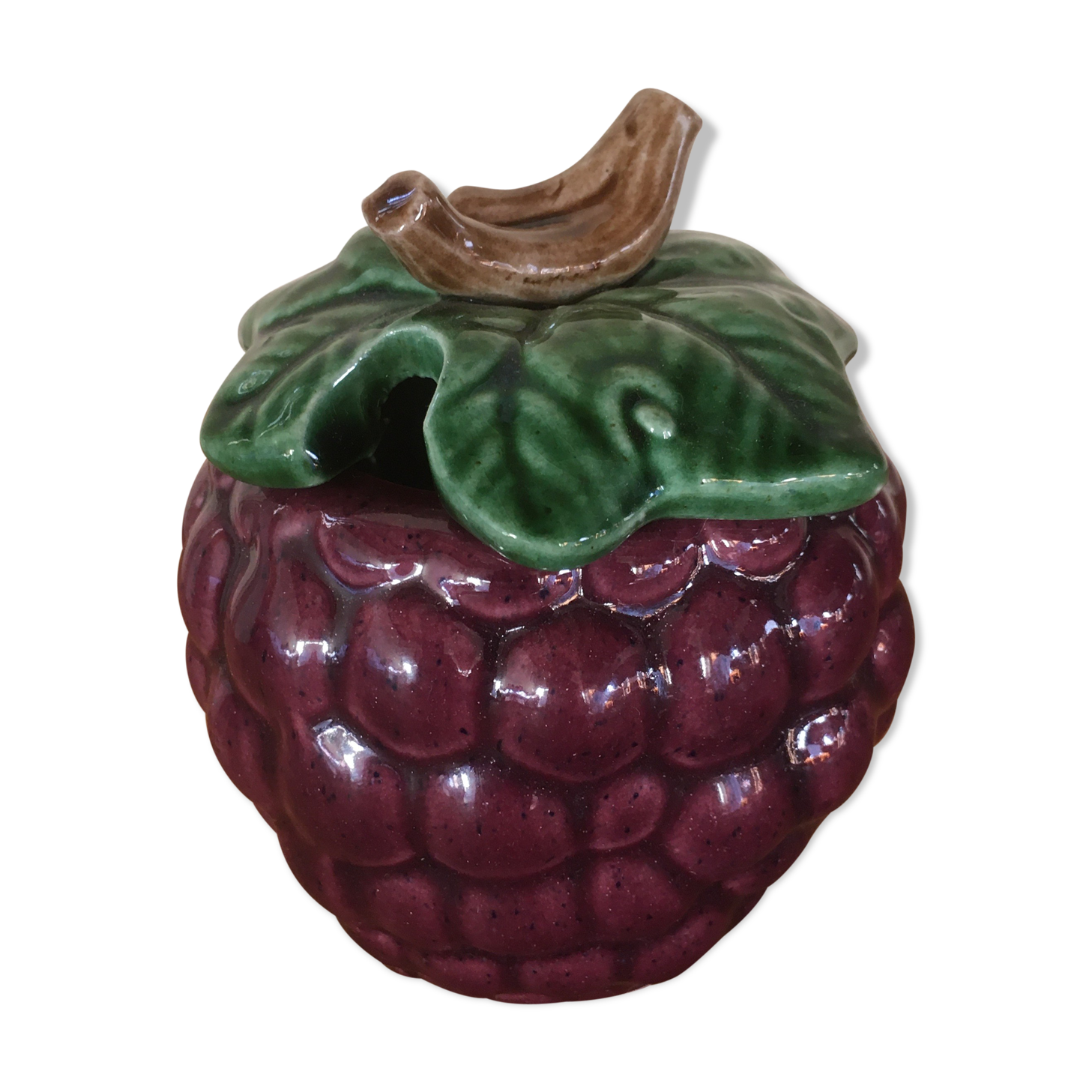 Blackberry jam jar in barbotine