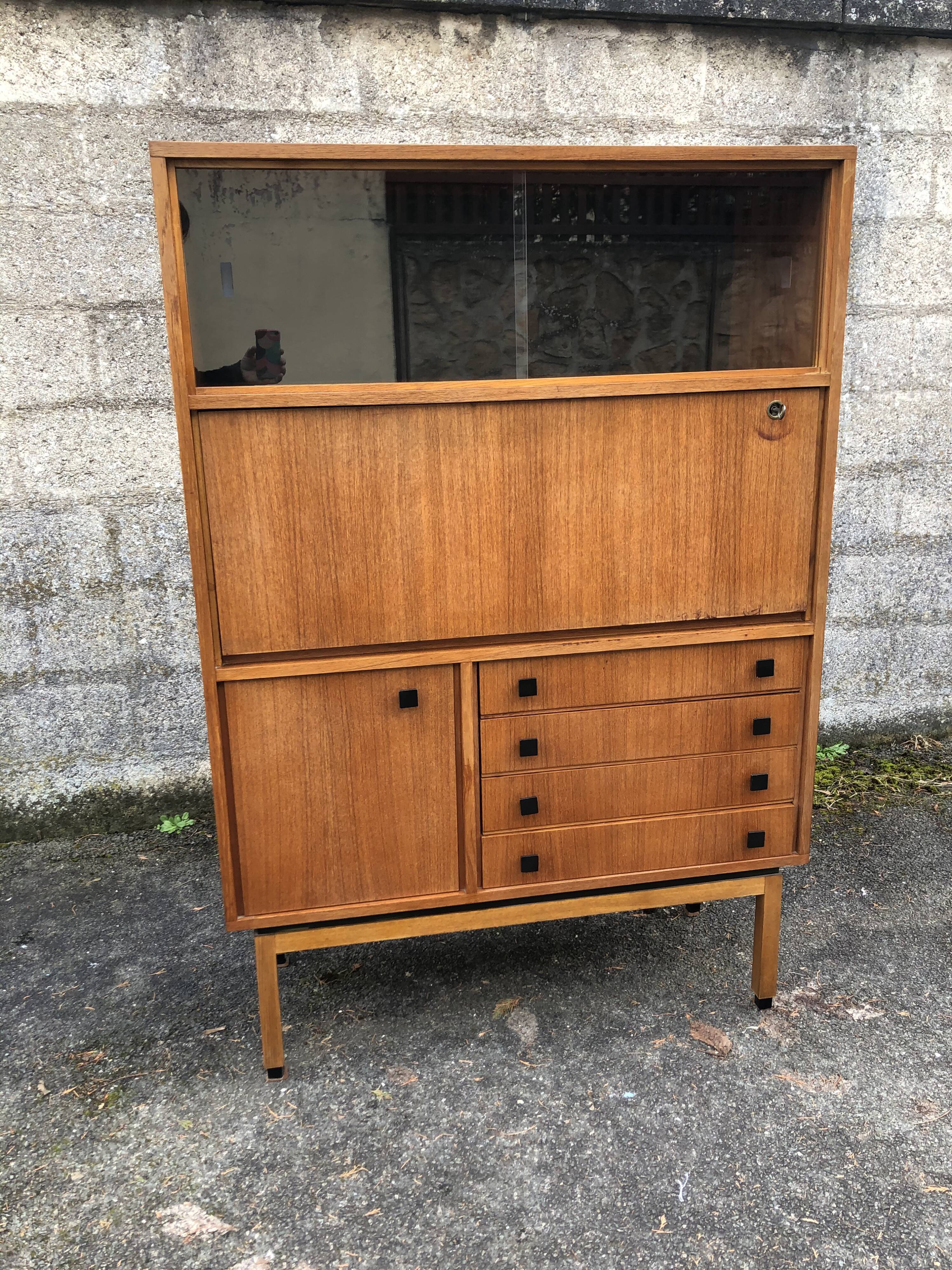 Meuble vitrine danois MDK 1960