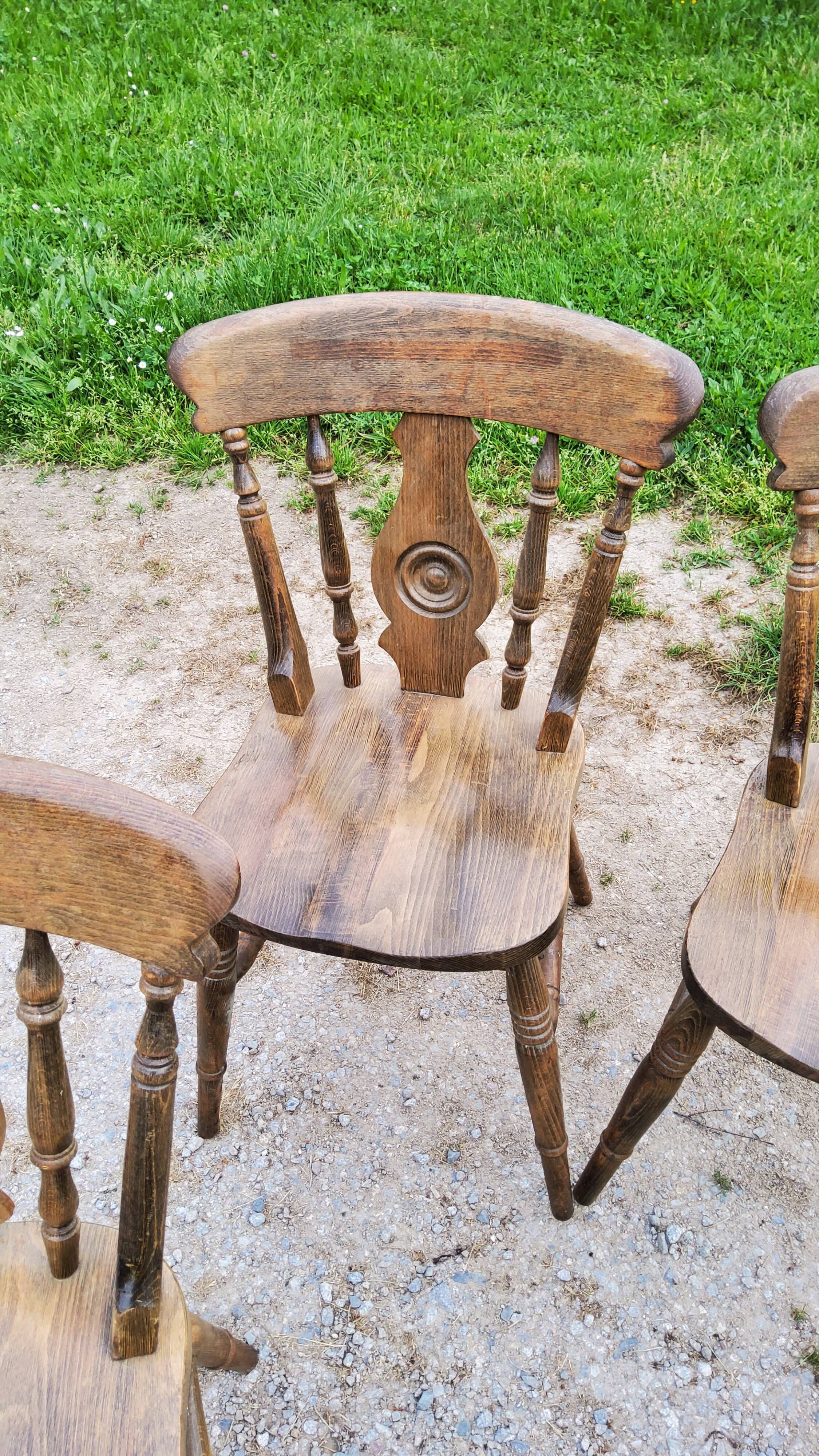 Set of 4 mountain style chairs from the 60s in beech