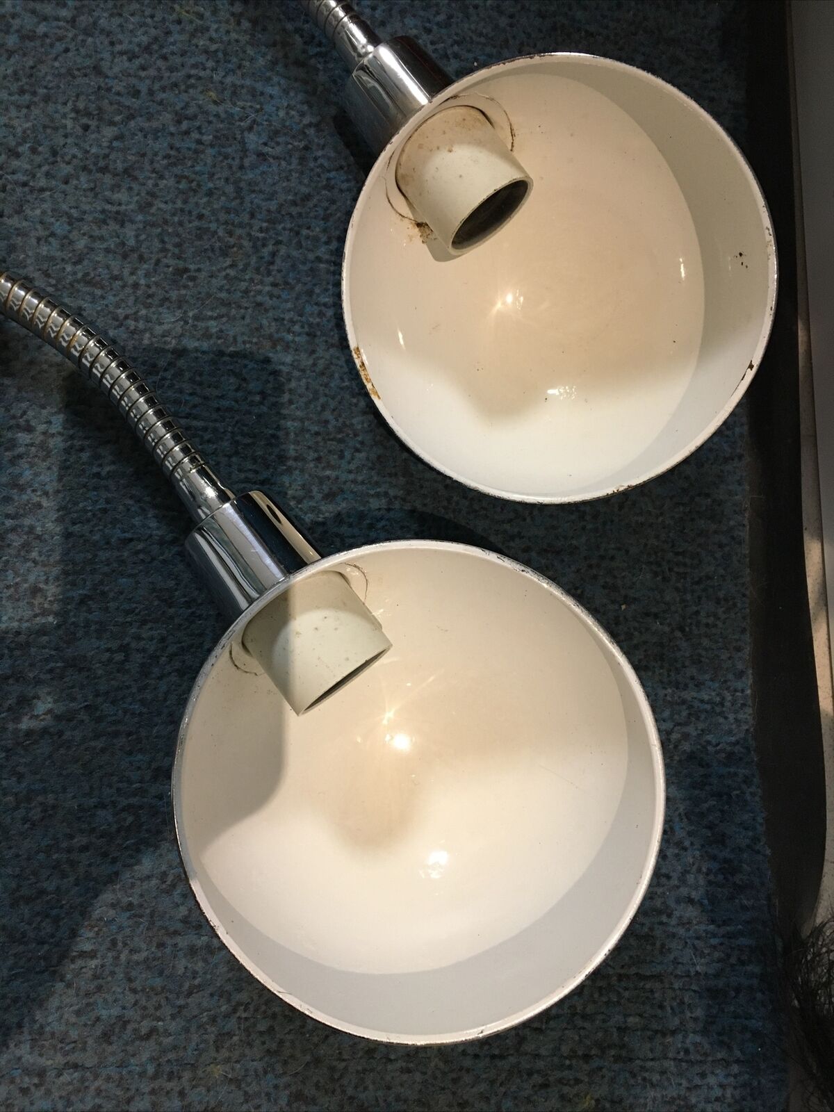 Old chrome Jumo lamp to be fixed with flexible