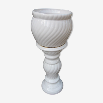 White earthenware column