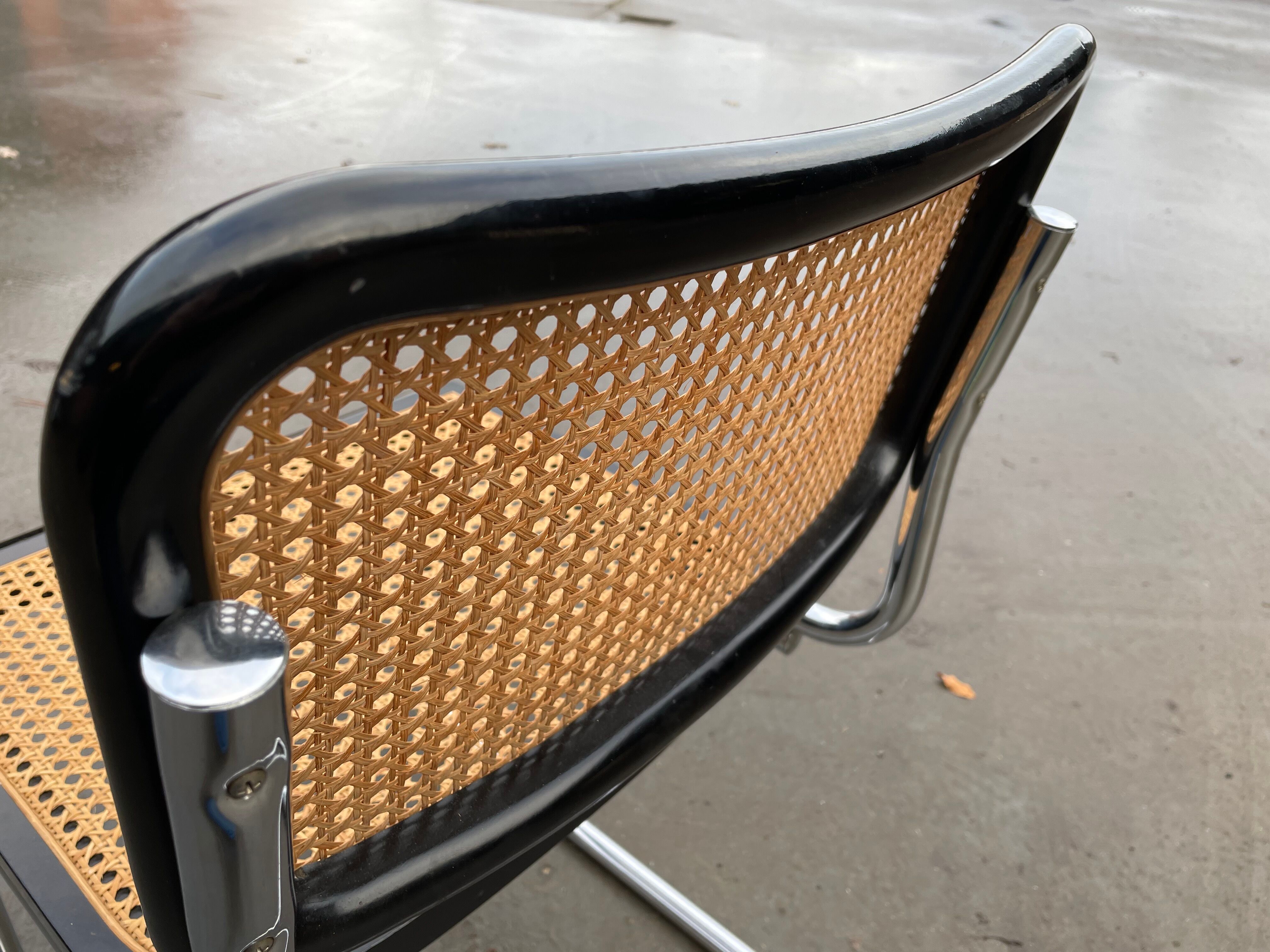 Cesca design chair b32 model in black and chrome