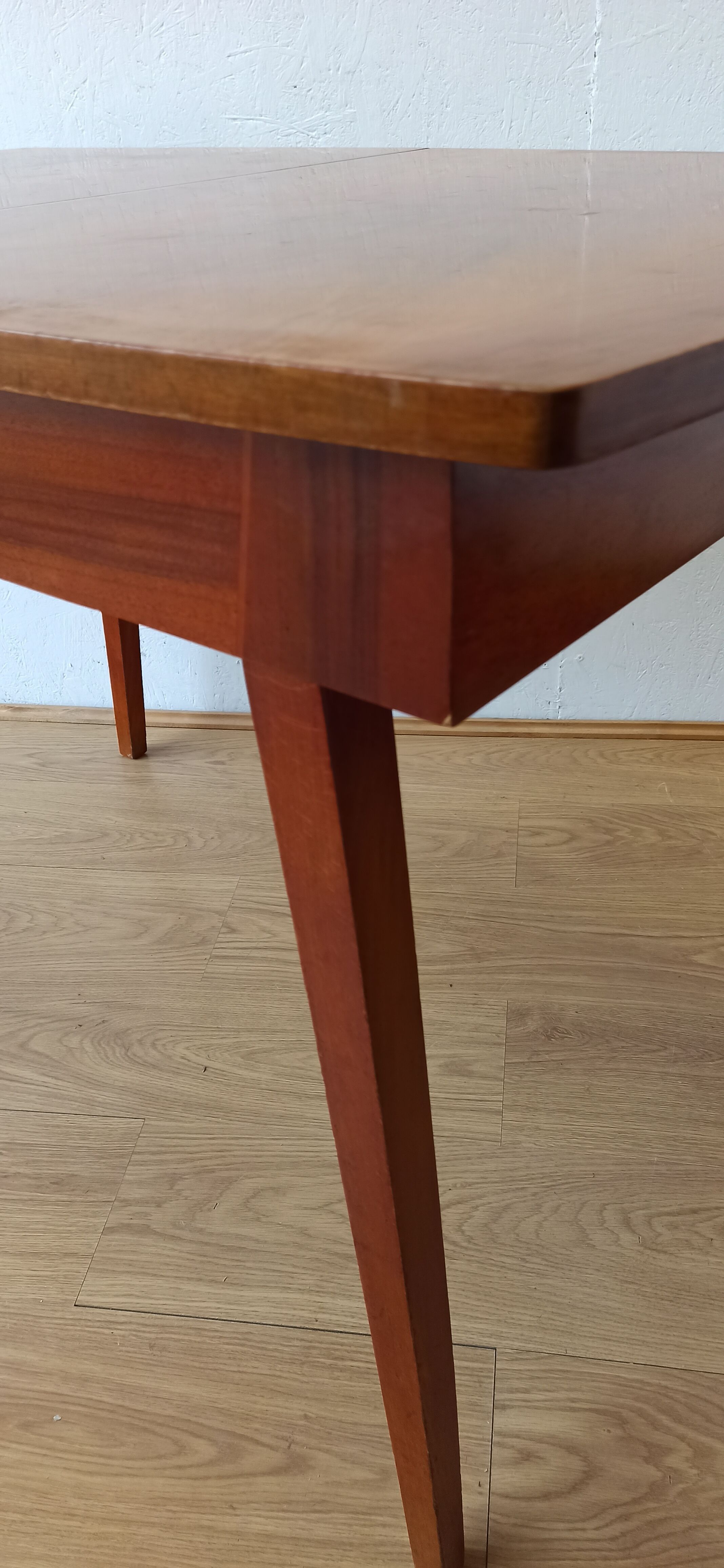 Modernist extendable dinning table  Bilea  of the 1960s.