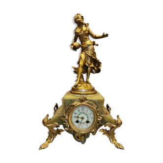 Pendule en onyx marbre et bronze doré