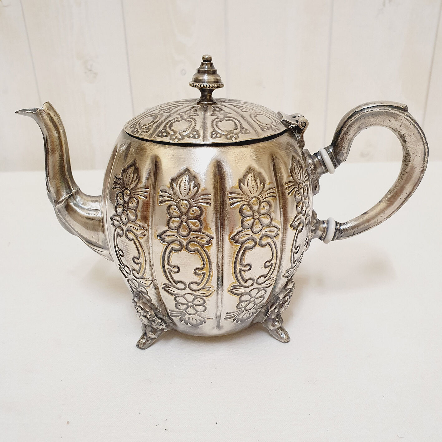 Metal teapot
