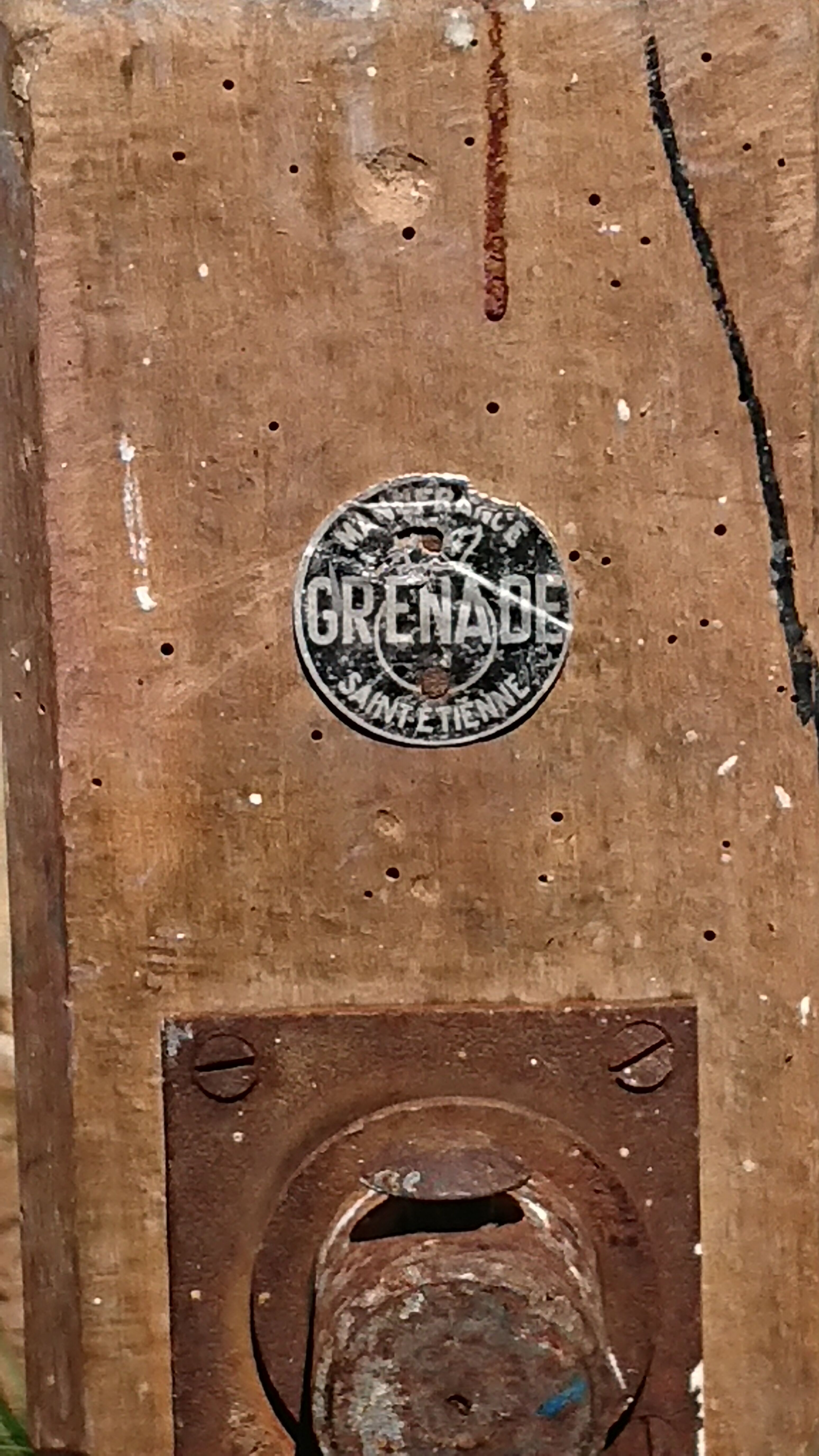 Built in raw wood with its press and valet - GRENAD