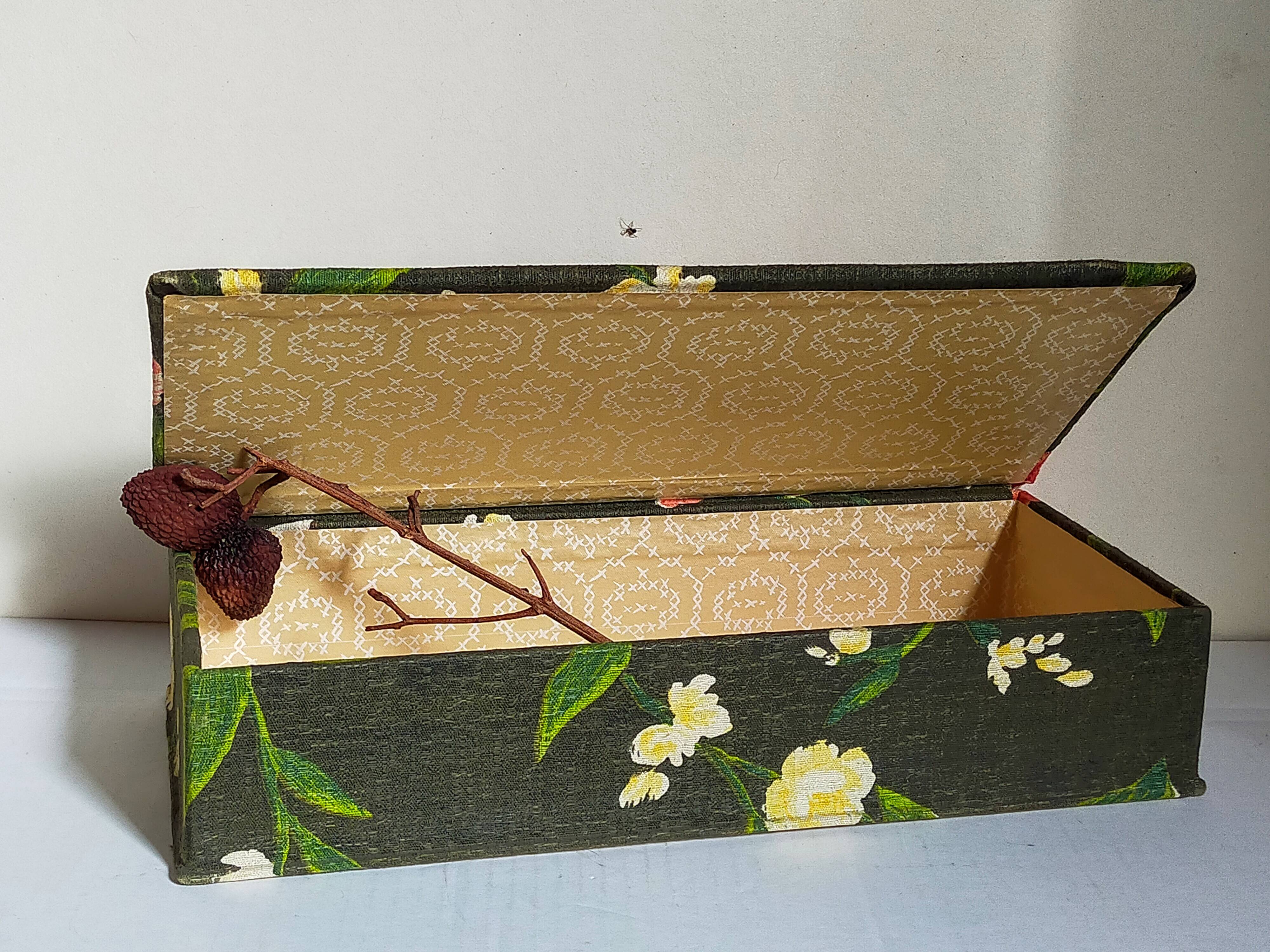 Box padded with old fabric